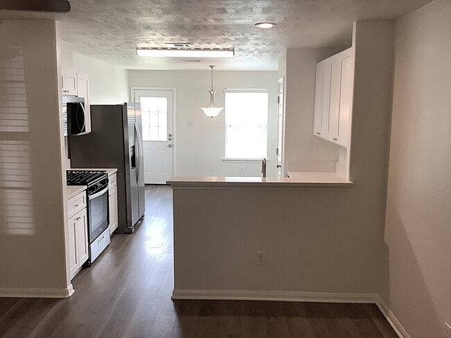 Building Photo - 910 Redcrest Springs Ct