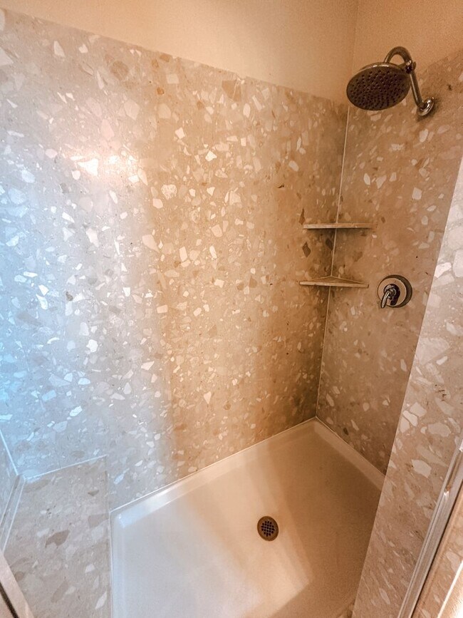 Building Photo - Gorgeous Home in San Ramon Available Now!