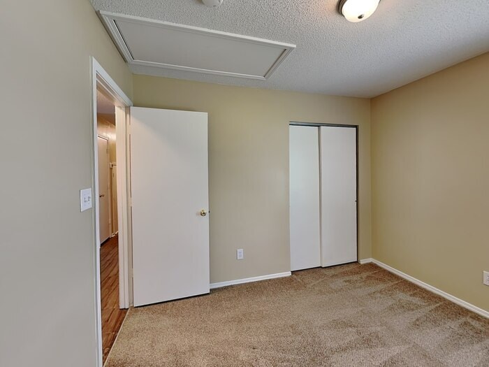 Building Photo - 3059 Champion Ln SW