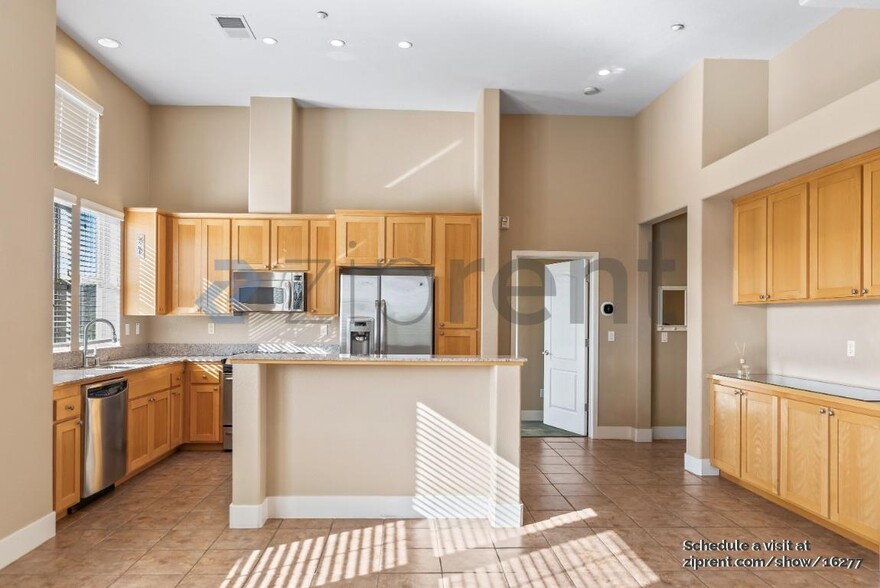 Building Photo - 6014 Old Quarry Loop