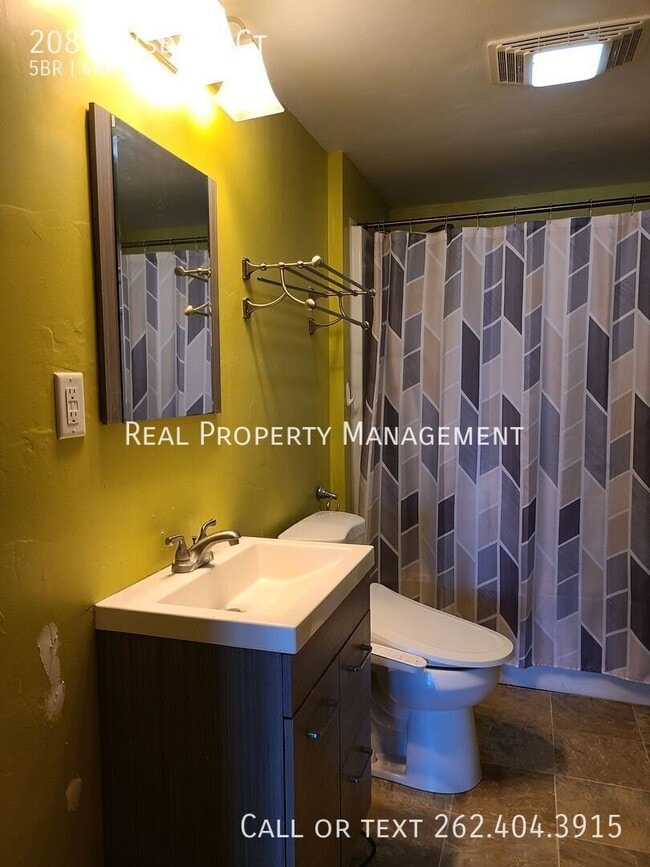 Building Photo - 208 Tansdale Ct