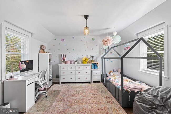 Building Photo - 4500 Eastway Ct