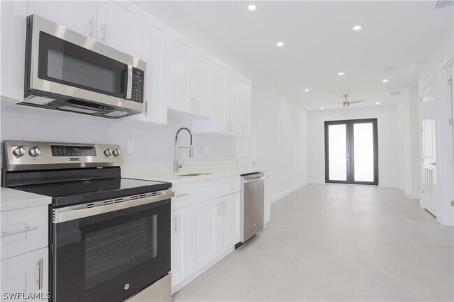 Building Photo - 10830 St Lucia Ct