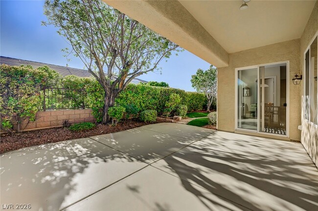 Building Photo - 2357 Wisconsin Dells Dr