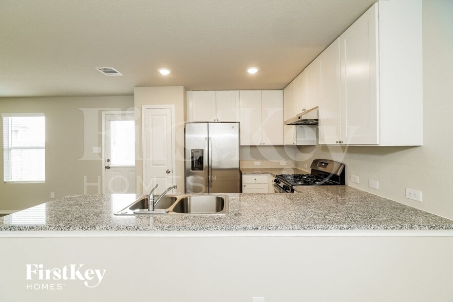 Building Photo - 10727 Giacconi Dr