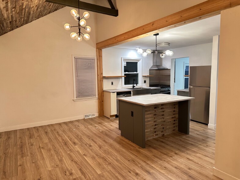 Building Photo - 21304 St Francis