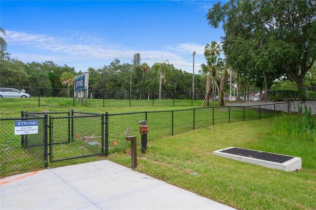 Building Photo - 1709 N Tamiami Trl