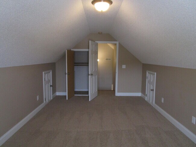 Building Photo - 6620 J J Roberts Dr