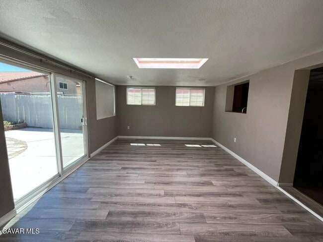 Building Photo - 43770 Santa Rosa Cir
