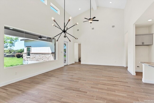 Building Photo - 305 Fire Dance