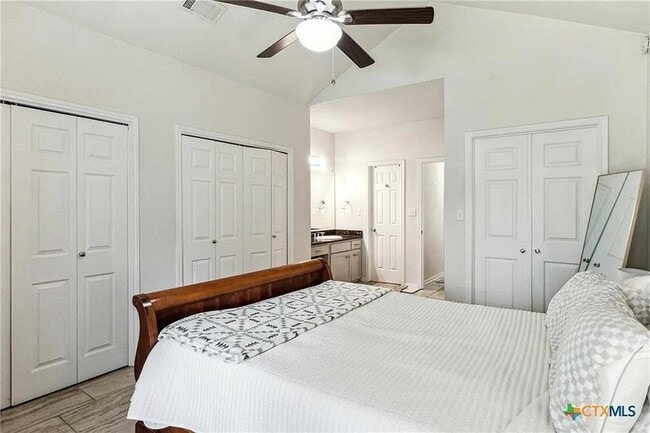 Building Photo - 313 Quarry St