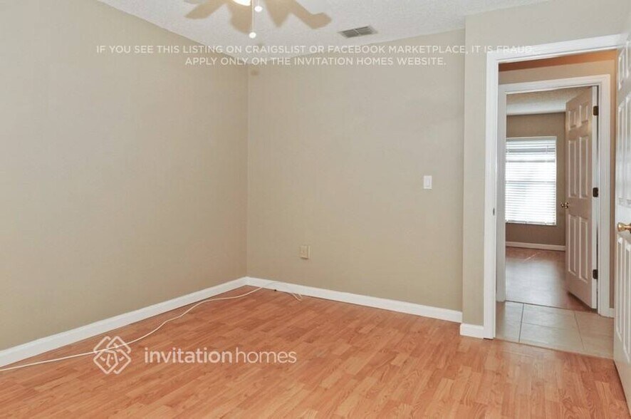 Building Photo - 7811 41st Ct E