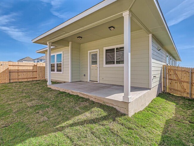 Building Photo - 137 Delta Crst
