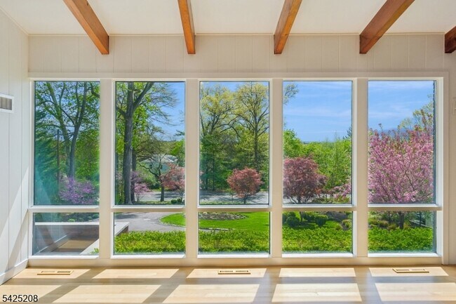 Building Photo - 293 Wyoming Ave