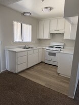 Building Photo - Las Palmas Apartments