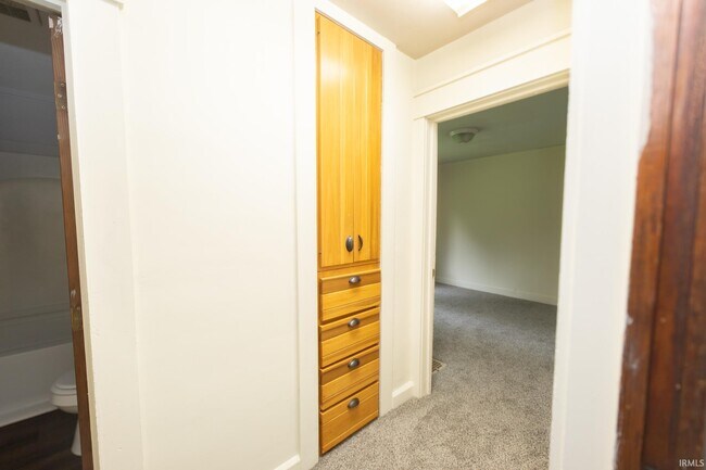 Building Photo - 1203 S Fess Ave