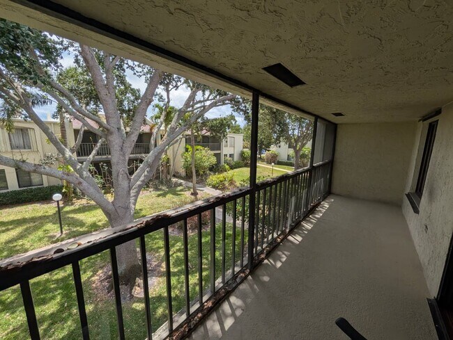 Building Photo - Spacious 2BR Retreat Near Beaches & Dining