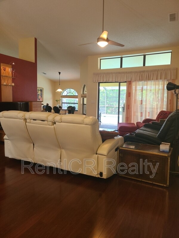 Building Photo - 4953 Deer Lodge Rd