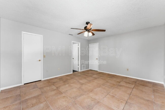Building Photo - 3306 Laurel Dale Dr