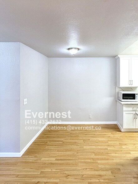 Building Photo - 5334 Monterey Rd