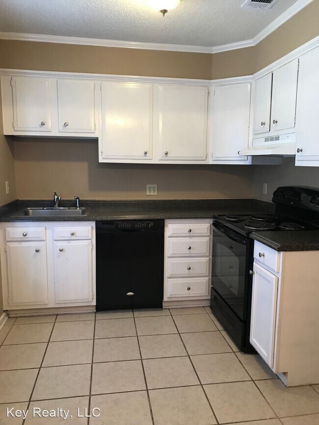 Building Photo - 2 br, 2 bath House - 2343-I Jackson Street