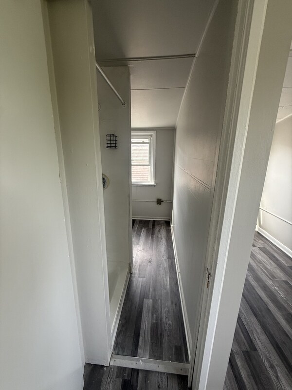 Building Photo - 3524 Bosworth Rd