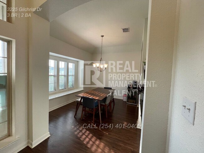Building Photo - Charming 3/2 bedroom home Located in Lorena