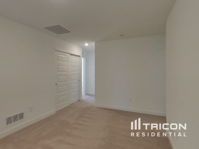 Building Photo - 11436 Hartwell St