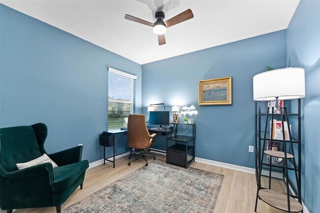 Building Photo - 10918 Trailing Vine Dr