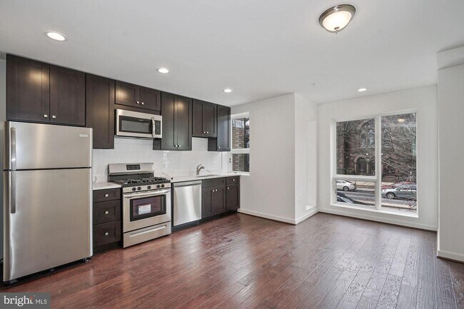 Building Photo - 1705 North Capitol St NE