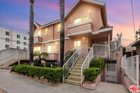 Building Photo - 10128 Hillhaven Ave