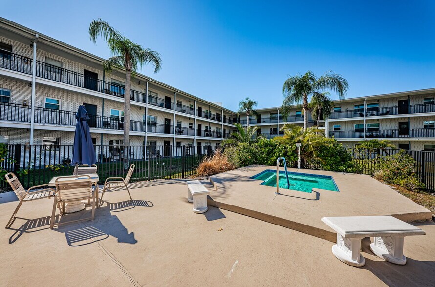 Building Photo - 4050 4th St N