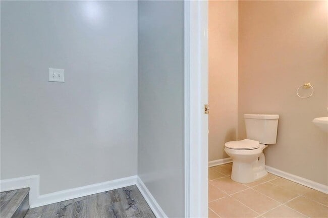 Building Photo - 2922 Greyhawk Ln
