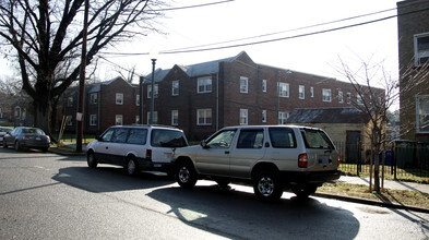 Building Photo - 220 Allison St NW