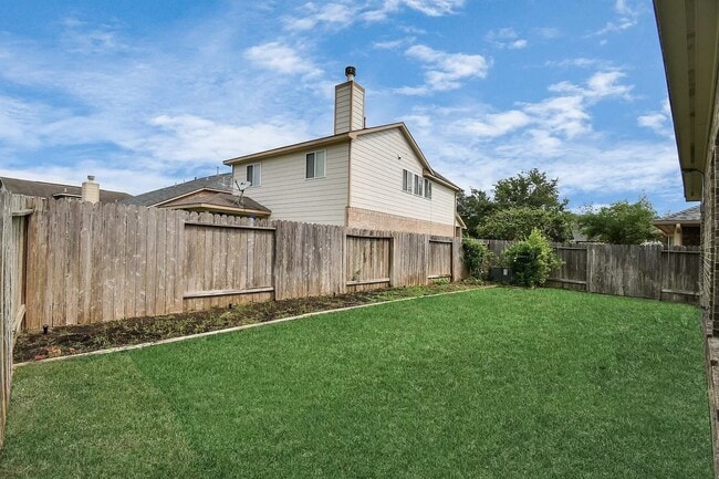 Building Photo - 6315 Bain Dr