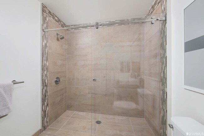 Building Photo - 555 Innes Ave