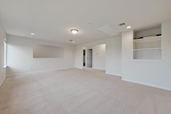 Building Photo - 1300 Catalan Rd
