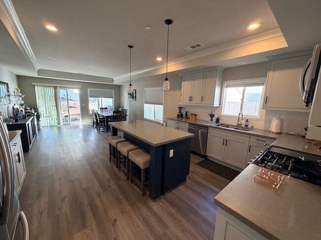 Building Photo - 20287 Newton St