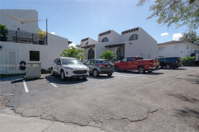 Building Photo - 9280 Biscayne Blvd