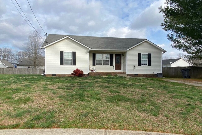 Building Photo - 2102 Bennett Ct
