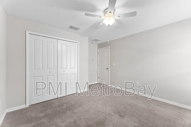 Building Photo - 9703 Sage Creek Dr