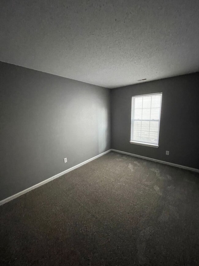 Building Photo - 3909 Candle Berry Dr