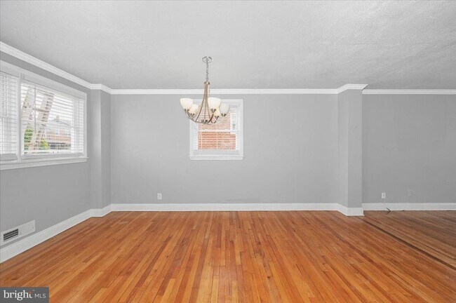 Building Photo - 1551 Langford Rd