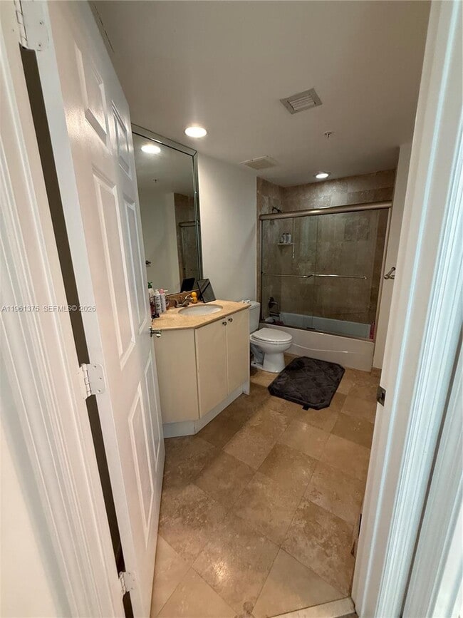 Building Photo - 1745 E Hallandale Beach Blvd