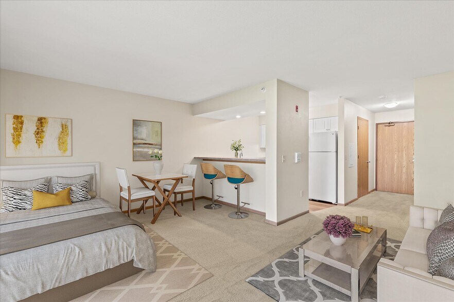 Appleton Place N92W17358 Appleton Ave Menomonee Falls WI 53051