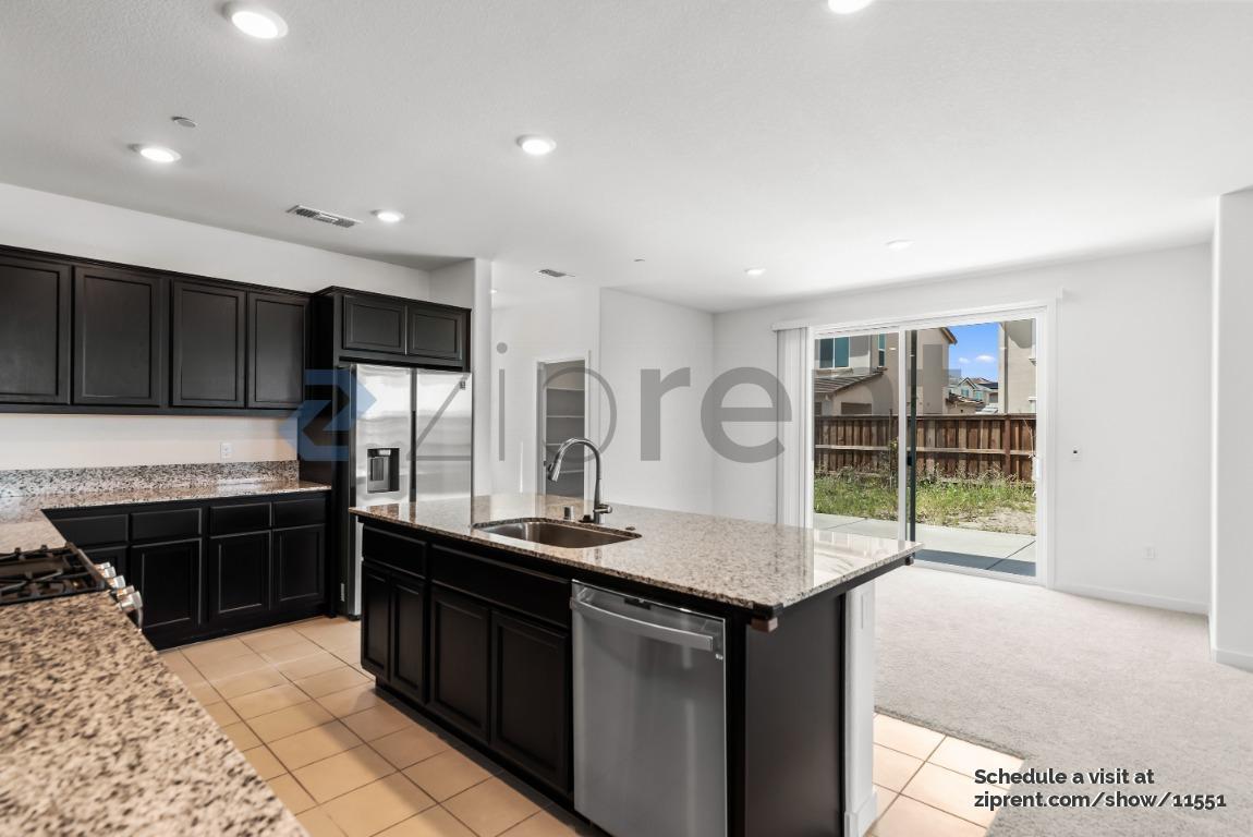 Building Photo - 17425 Graceada Ln