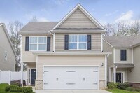 Building Photo - 520 Hill Crest Cir