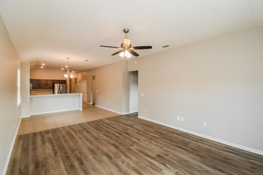 Building Photo - 5754 Village Pond Cir