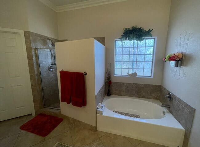 Building Photo - 1961 E Lipan Blvd