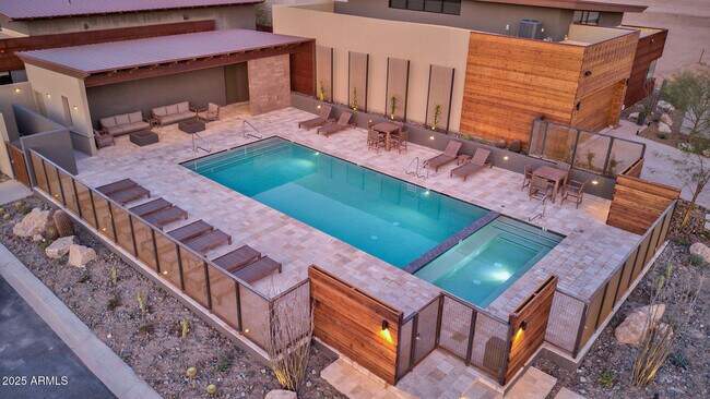 Building Photo - 6525 E Cave Creek Rd